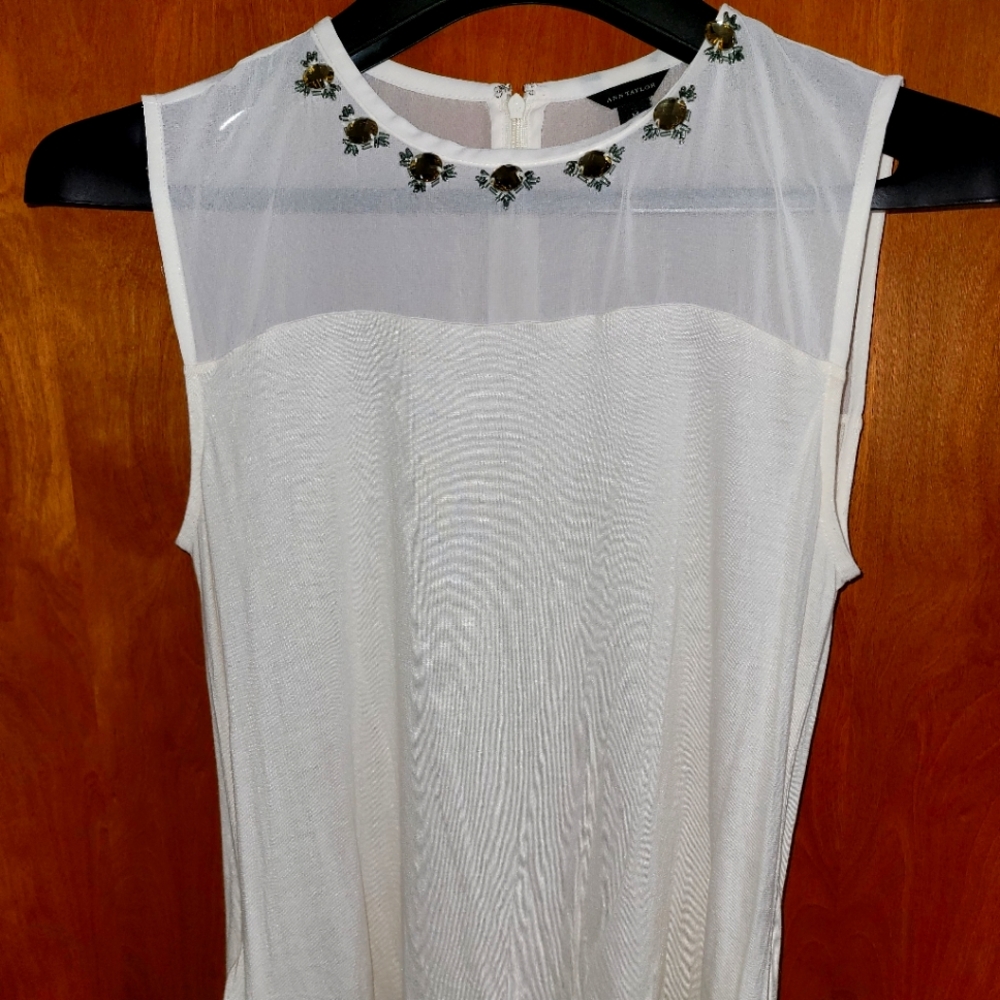 Ann Taylor Blouse 🤩😍🔥 Size M, like New, see pics!! - Picture 1 of 4